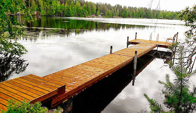 Oloneuvos jatkeella pylväslaituri
