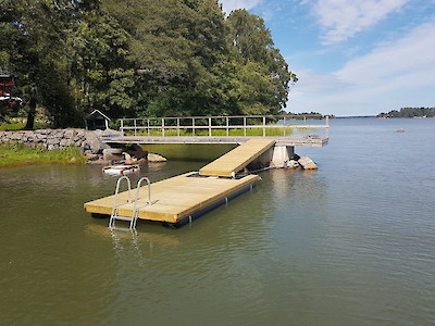 Mika muoviponttoonilaituri