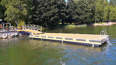 Aapo muoviputkiponttonilaituri